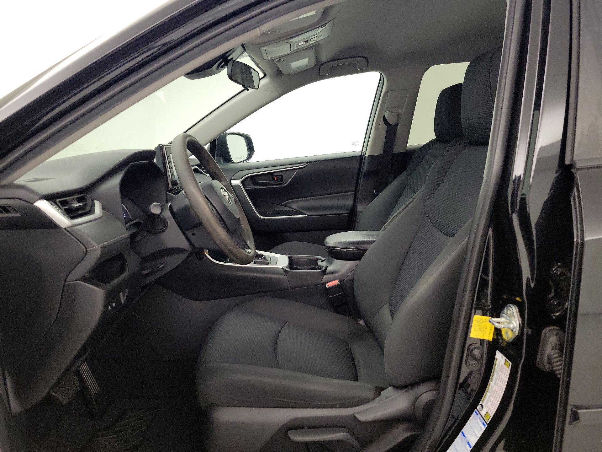 Thumbnail: 2021 Toyota RAV4 - 11