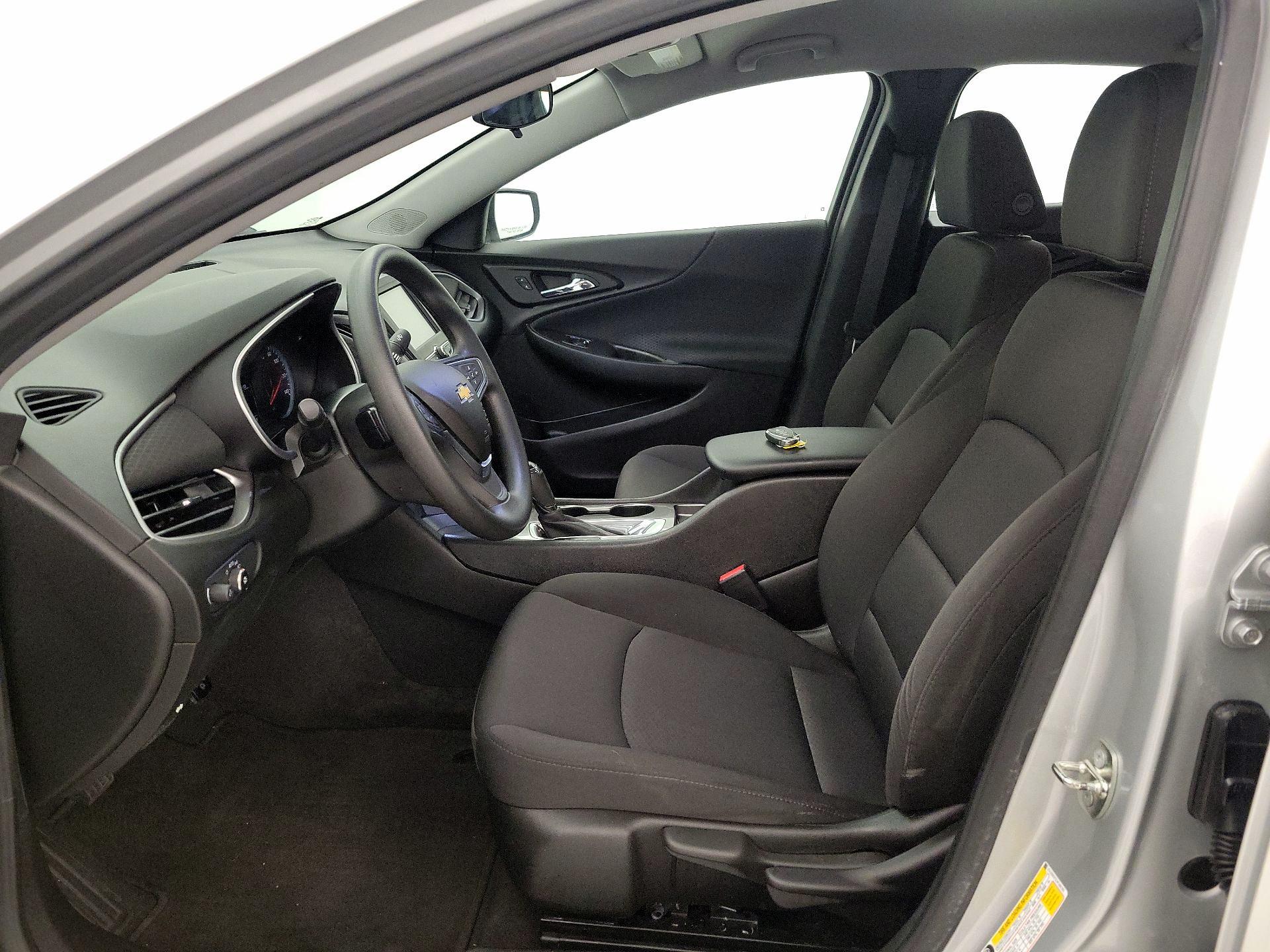 Thumbnail: 2018 Chevrolet Malibu - 11