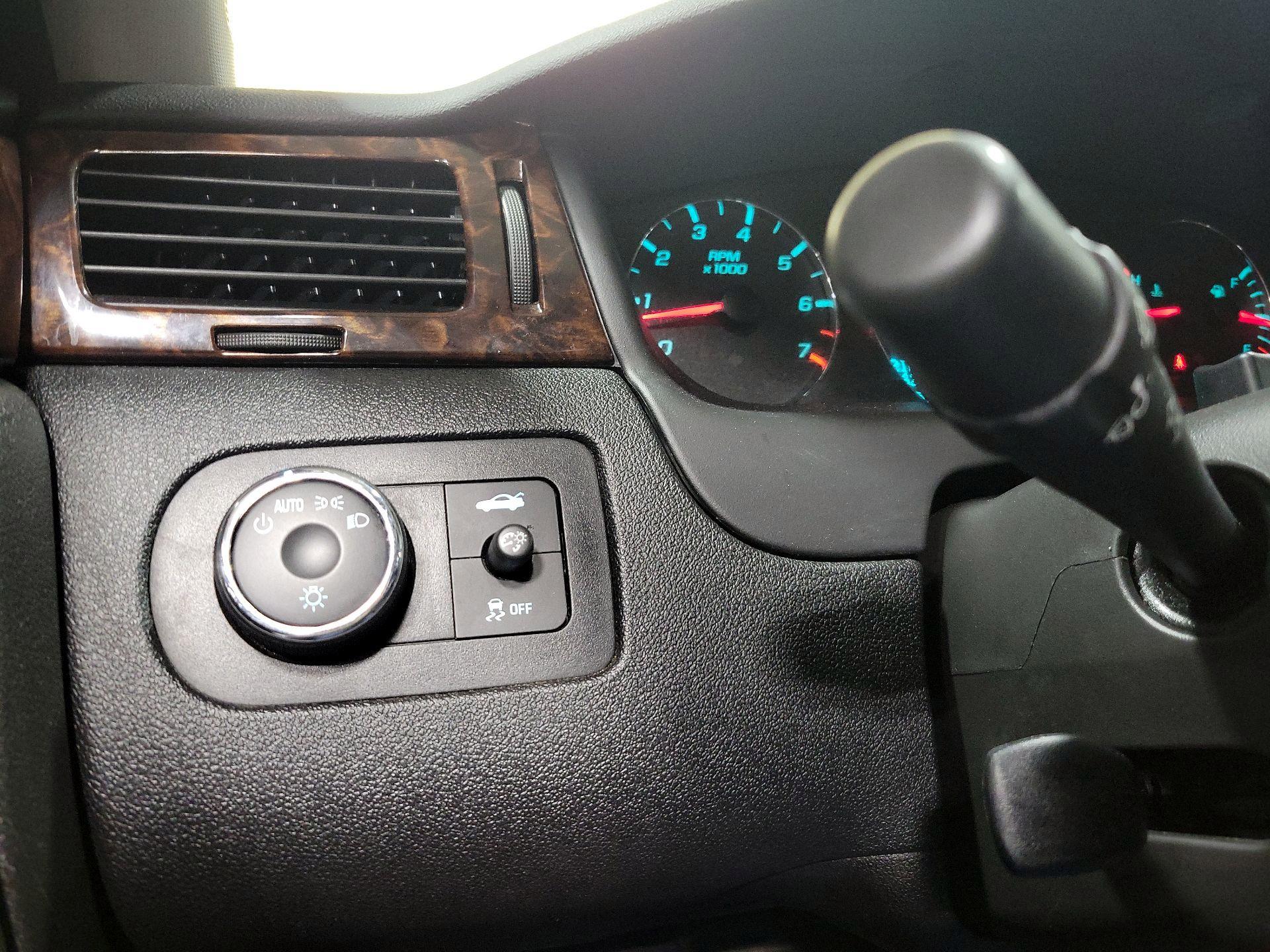 Thumbnail: 2015 Chevrolet Impala - 13