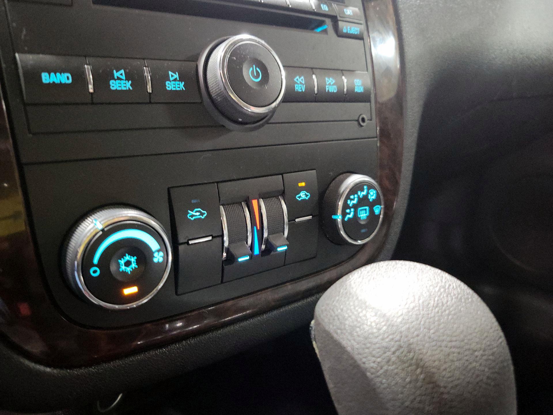 Thumbnail: 2015 Chevrolet Impala - 15