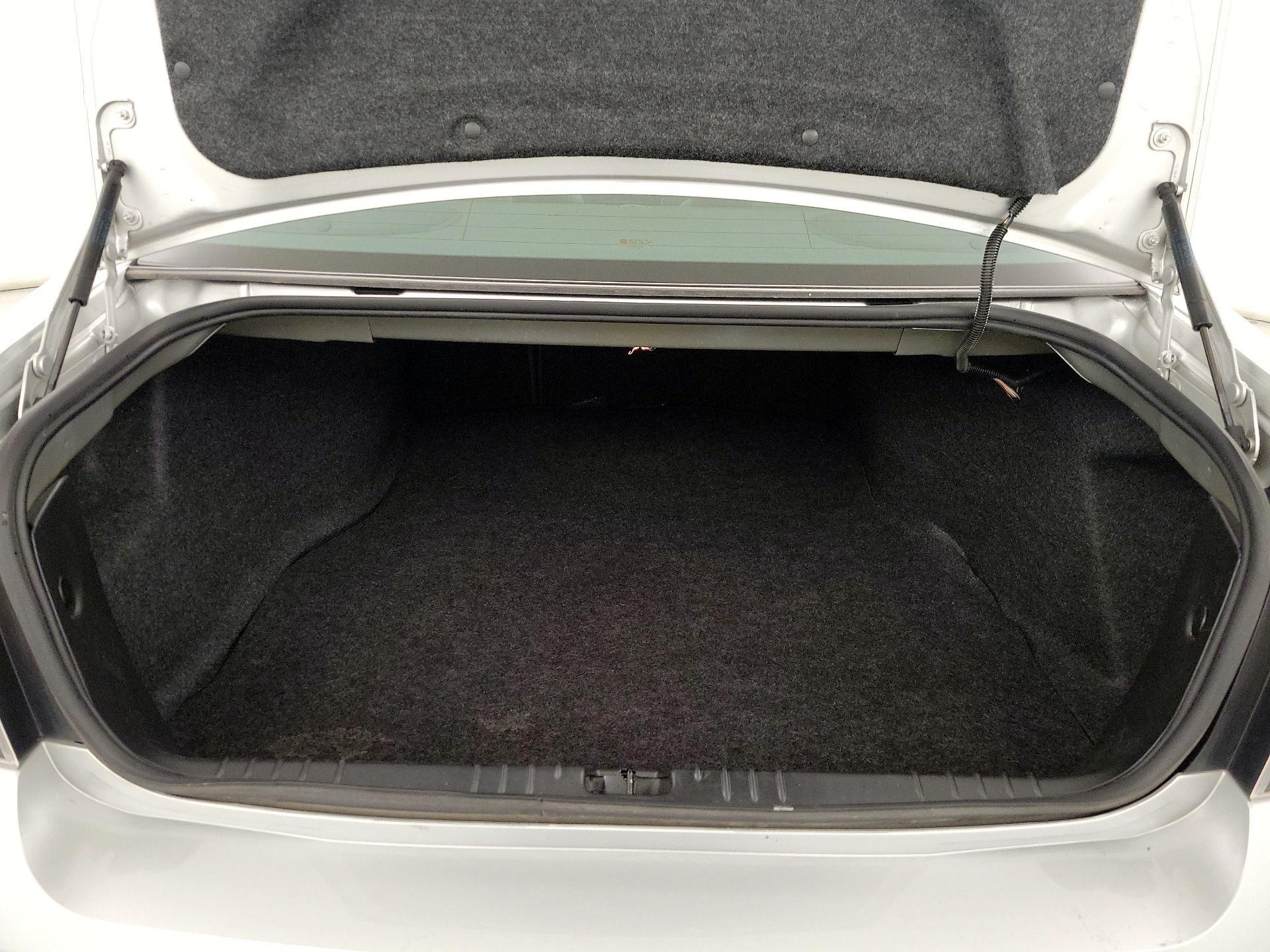 Thumbnail: 2015 Chevrolet Impala - 18