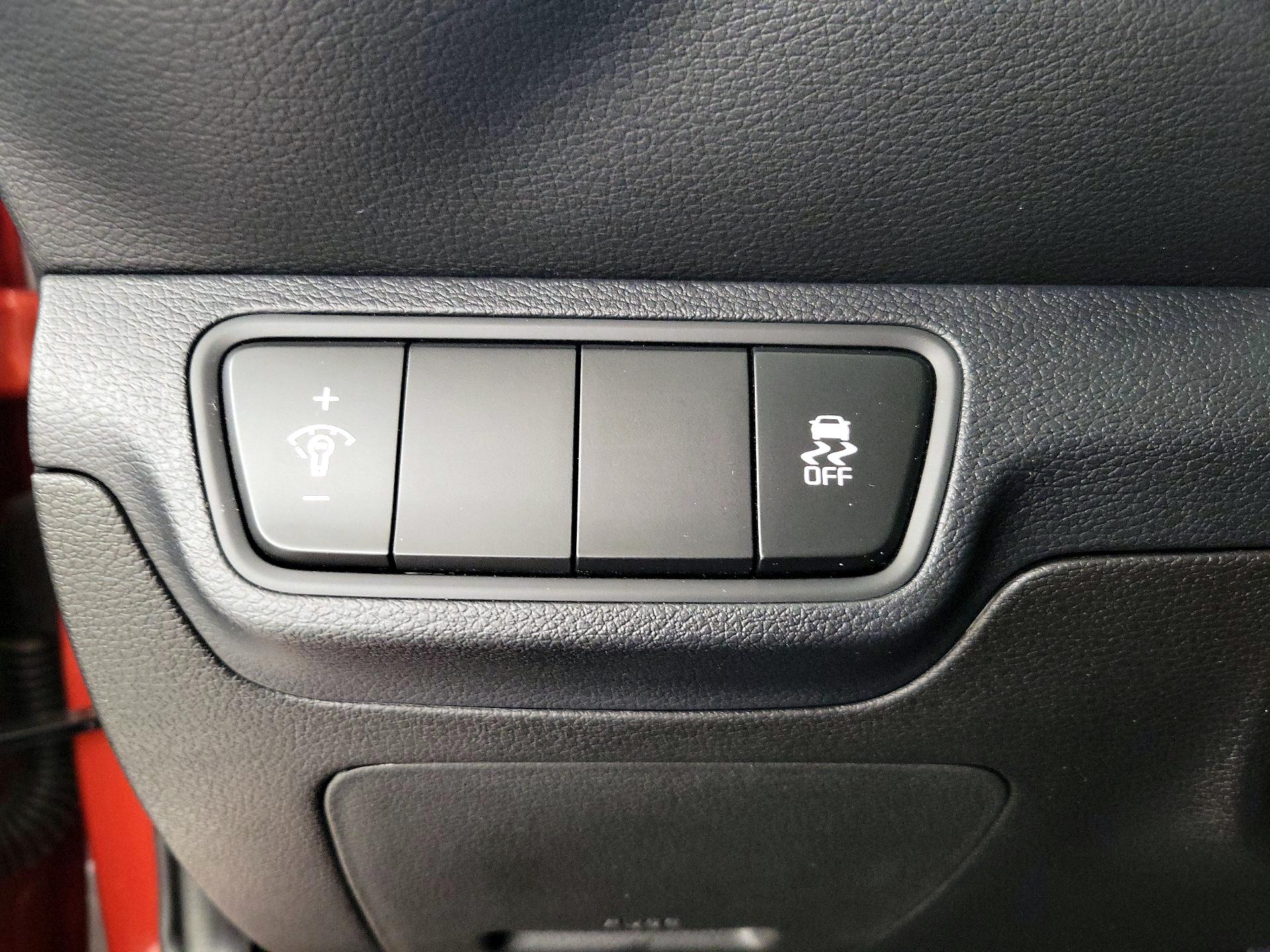 Thumbnail: 2023 Kia Forte - 13