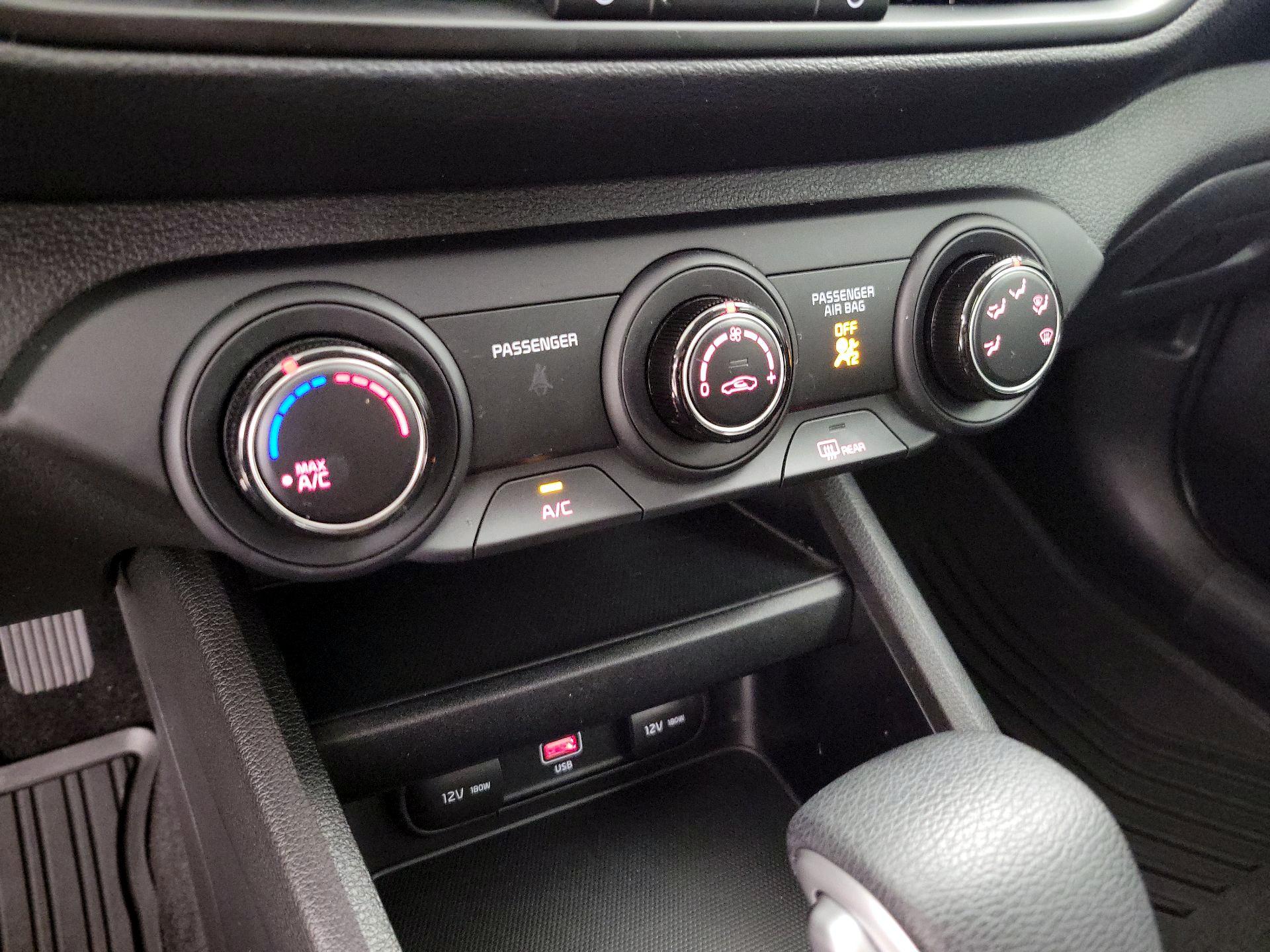 Thumbnail: 2023 Kia Forte - 16