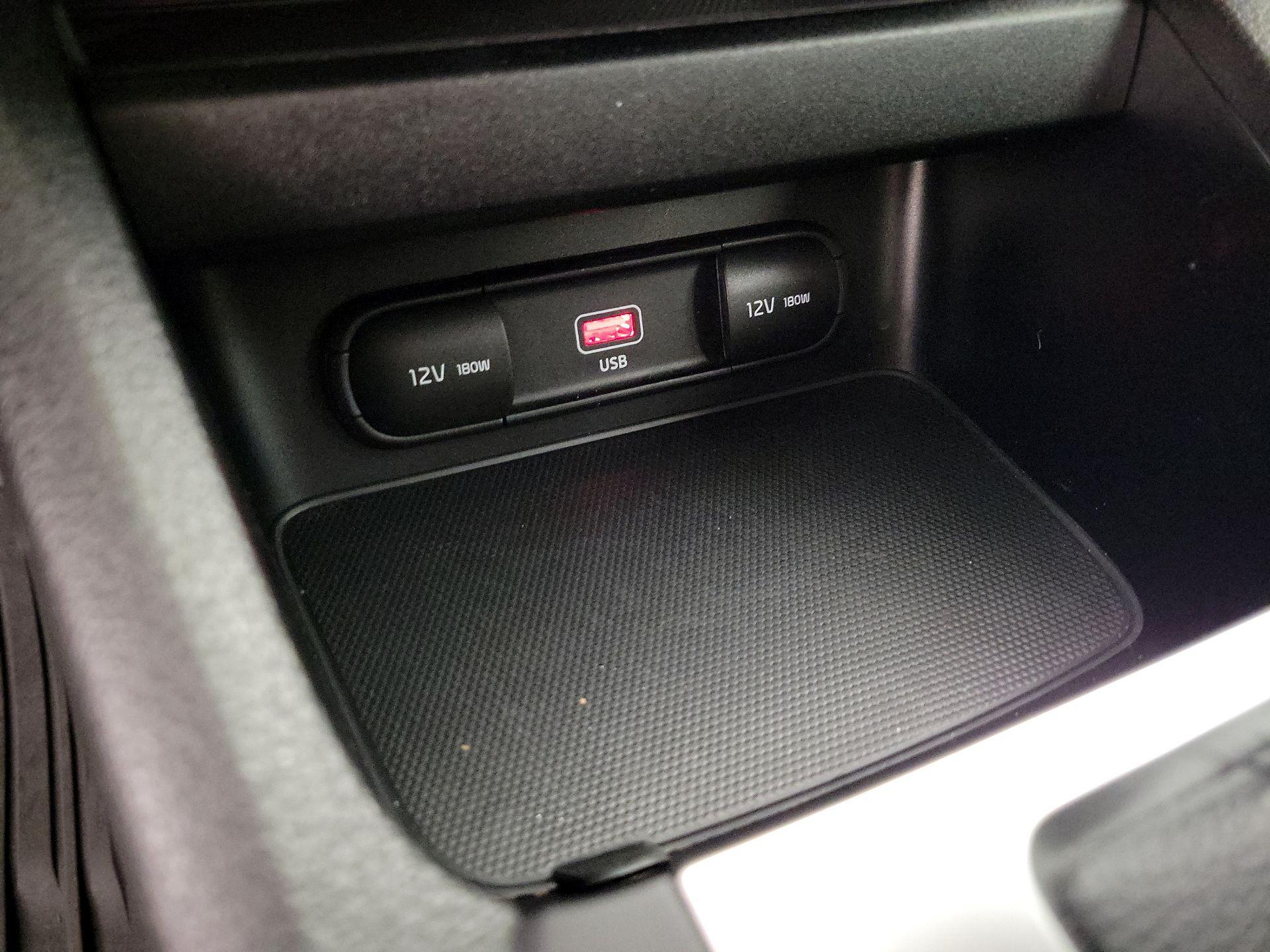 Thumbnail: 2023 Kia Forte - 18