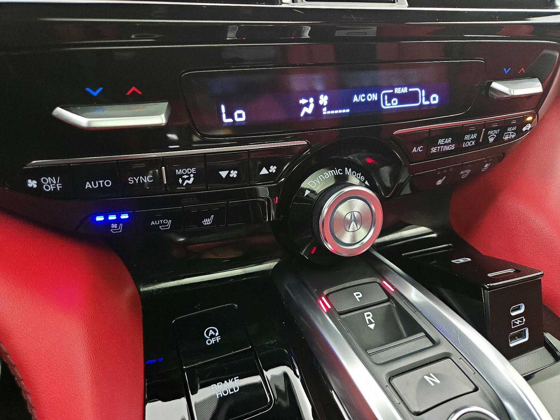 Thumbnail: 2022 Acura MDX - 17