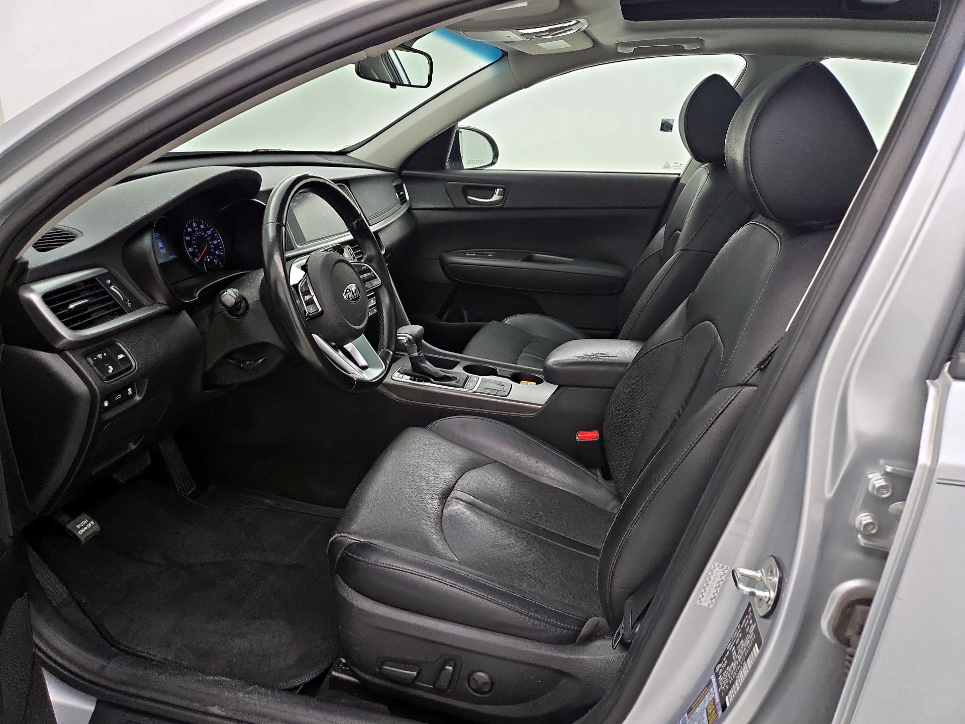 Thumbnail: 2020 Kia Optima - 11