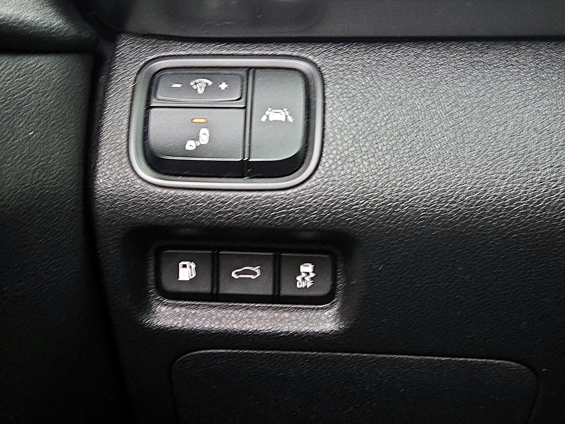 Thumbnail: 2020 Kia Optima - 13