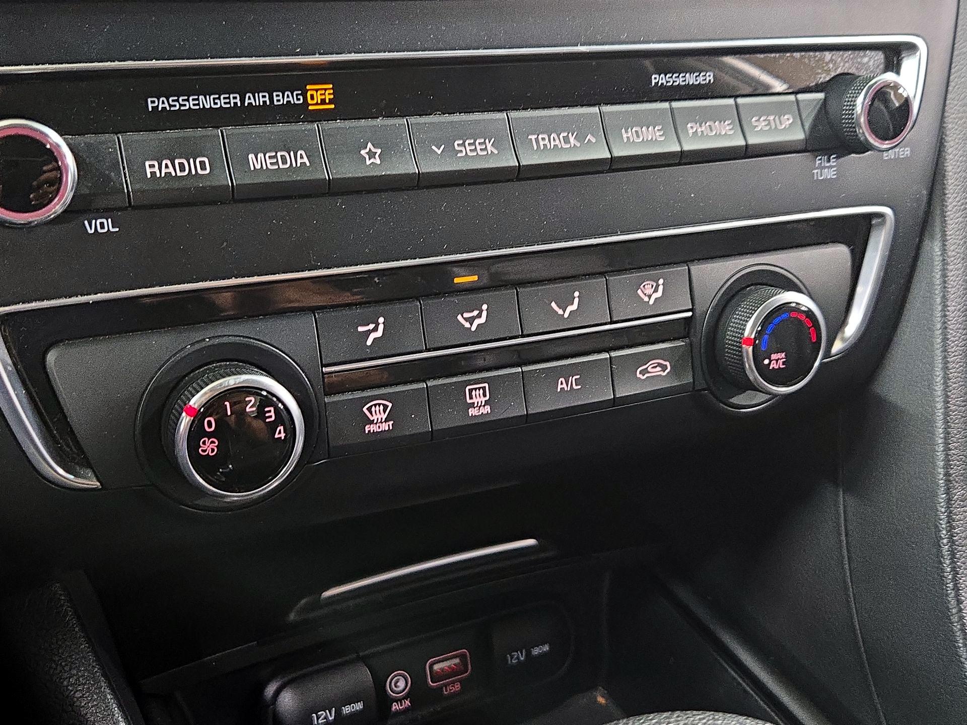 Thumbnail: 2020 Kia Optima - 16