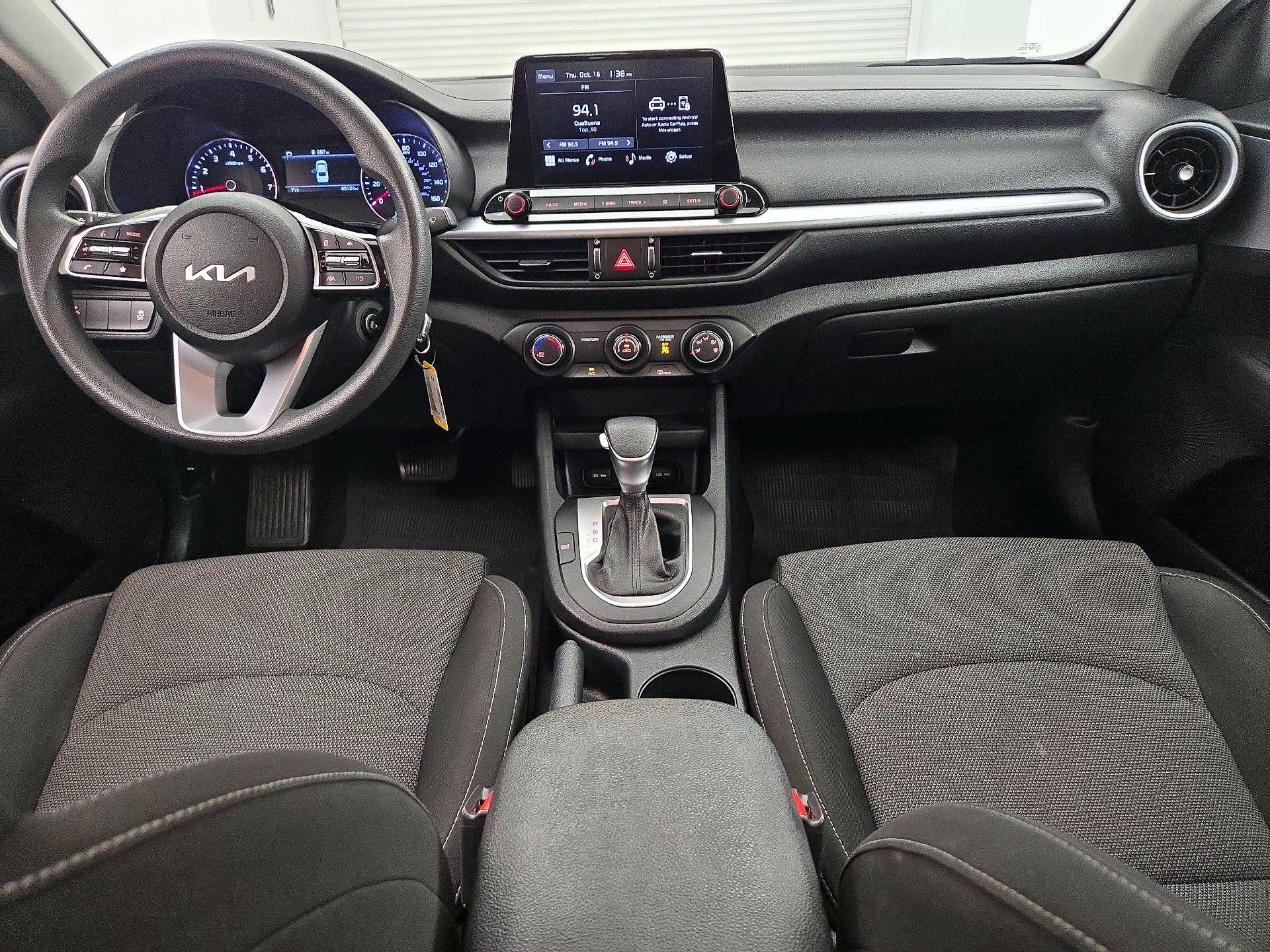 Thumbnail: 2022 Kia Forte - 9