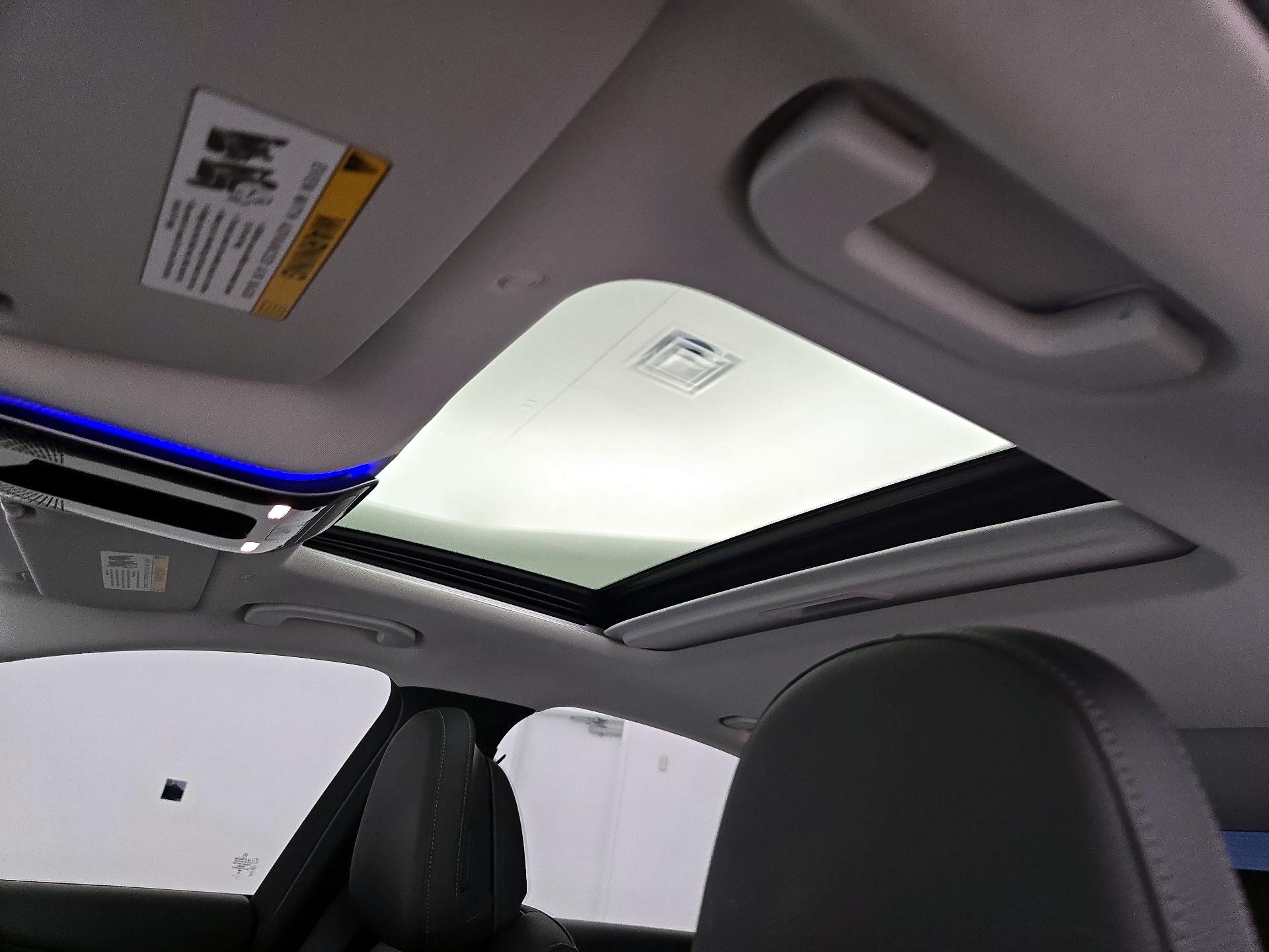 Thumbnail: 2024 Mercedes-Benz C-Class - 19