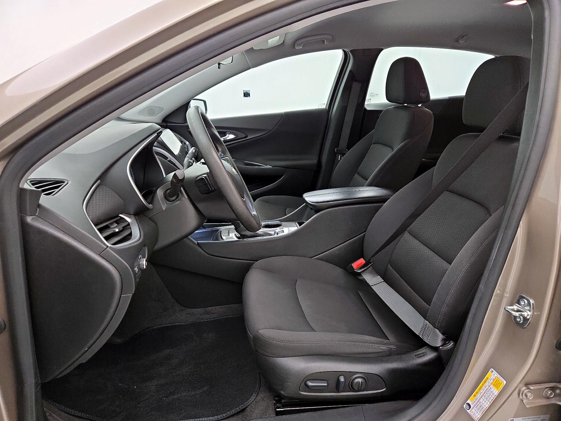 Thumbnail: 2024 Chevrolet Malibu - 11