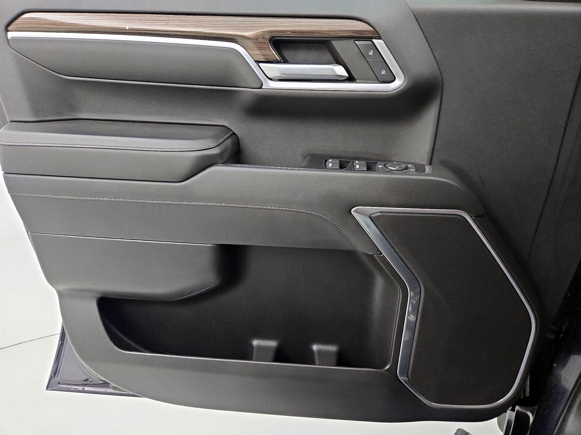 Thumbnail: 2022 Chevrolet Silverado 1500 - 12