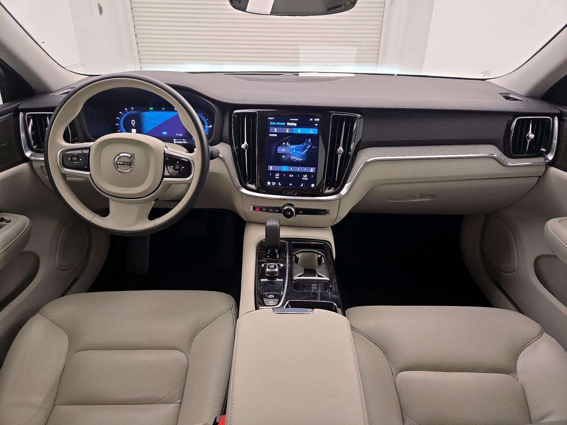 Thumbnail: 2024 Volvo S60 - 9