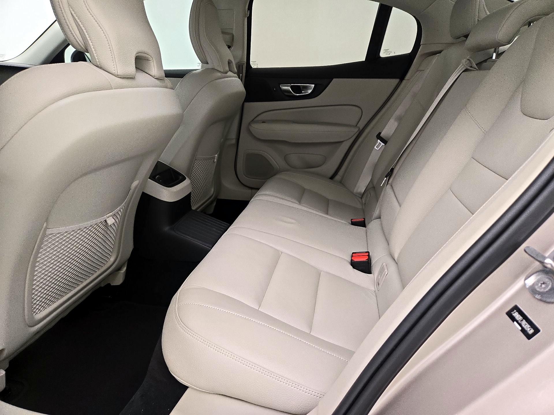 Thumbnail: 2024 Volvo S60 - 19