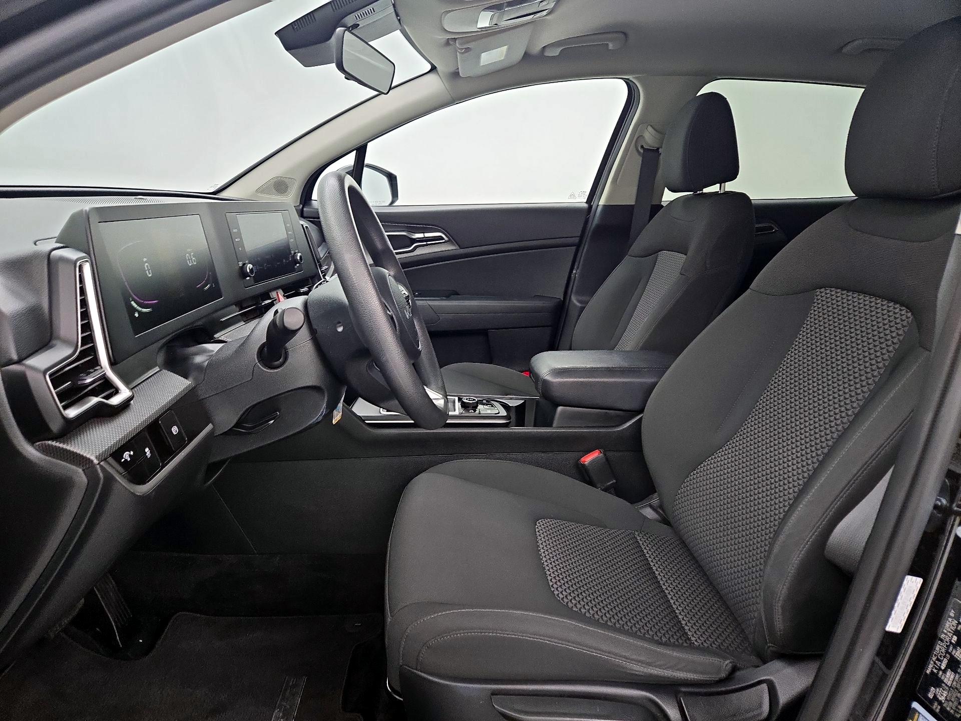 Thumbnail: 2023 Kia Sportage - 11