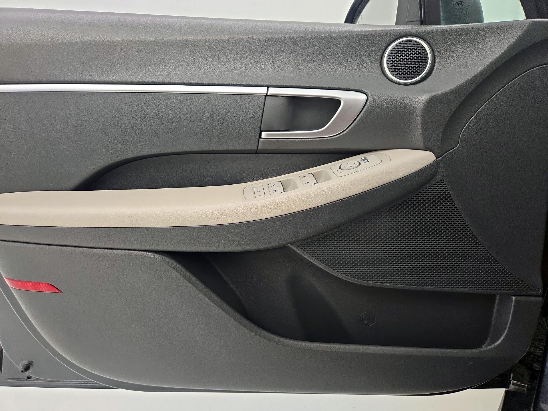 Thumbnail: 2022 Hyundai Sonata - 12