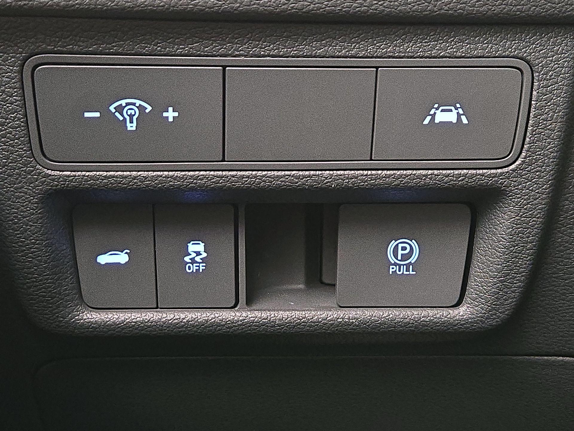 Thumbnail: 2023 Hyundai Sonata - 13