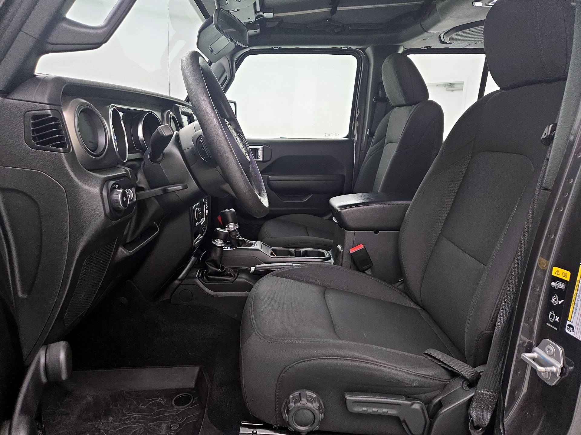 Thumbnail: 2022 Jeep Wrangler - 11