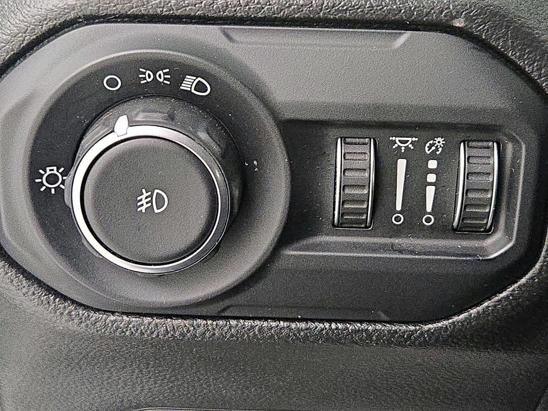 Thumbnail: 2022 Jeep Wrangler - 13