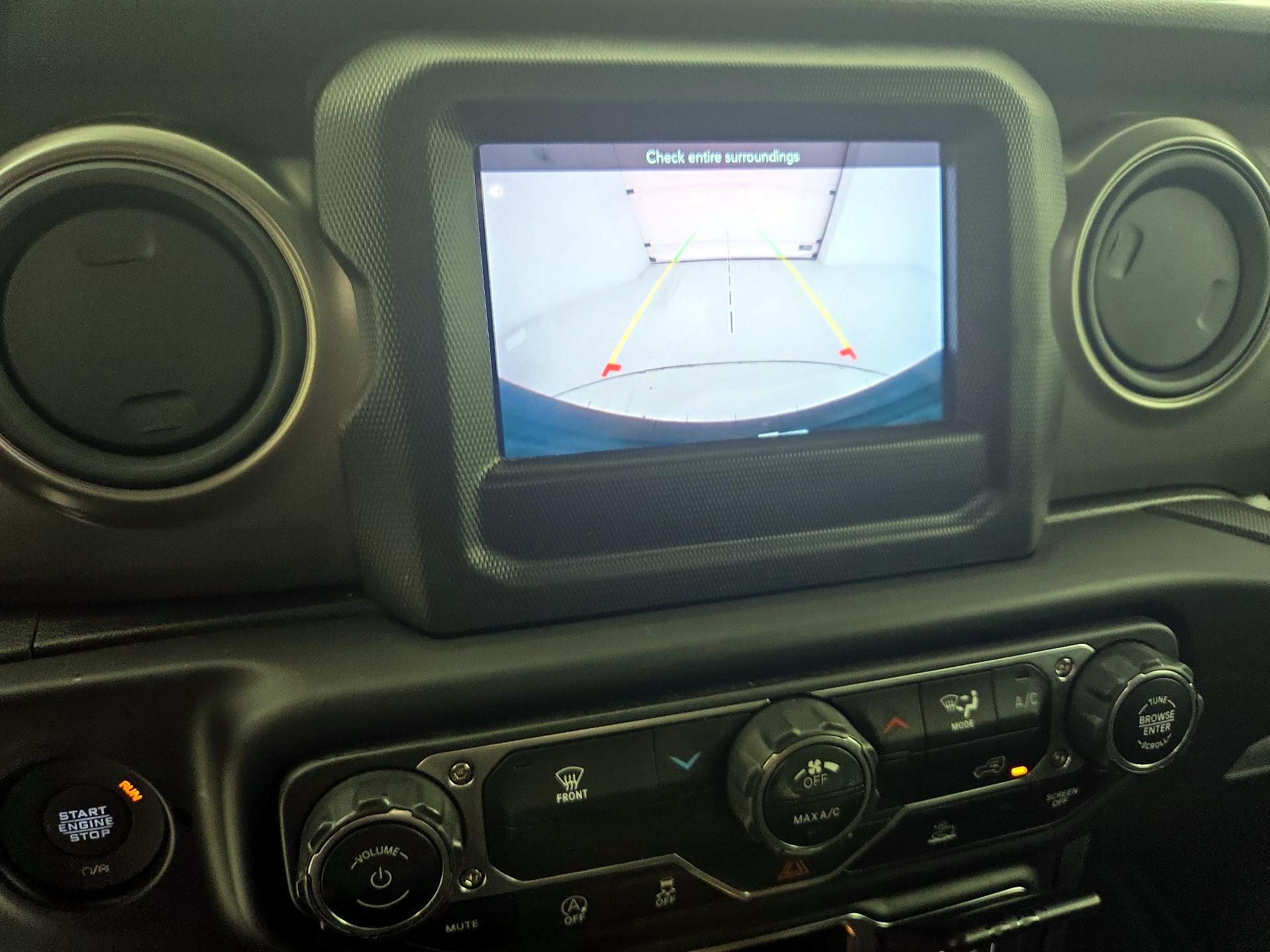 Thumbnail: 2022 Jeep Wrangler - 14