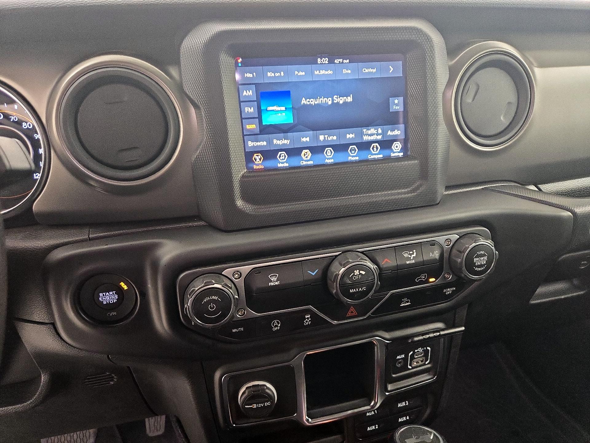 Thumbnail: 2022 Jeep Wrangler - 15