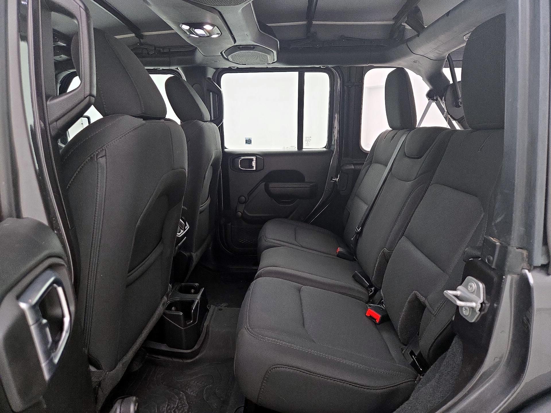 Thumbnail: 2022 Jeep Wrangler - 19