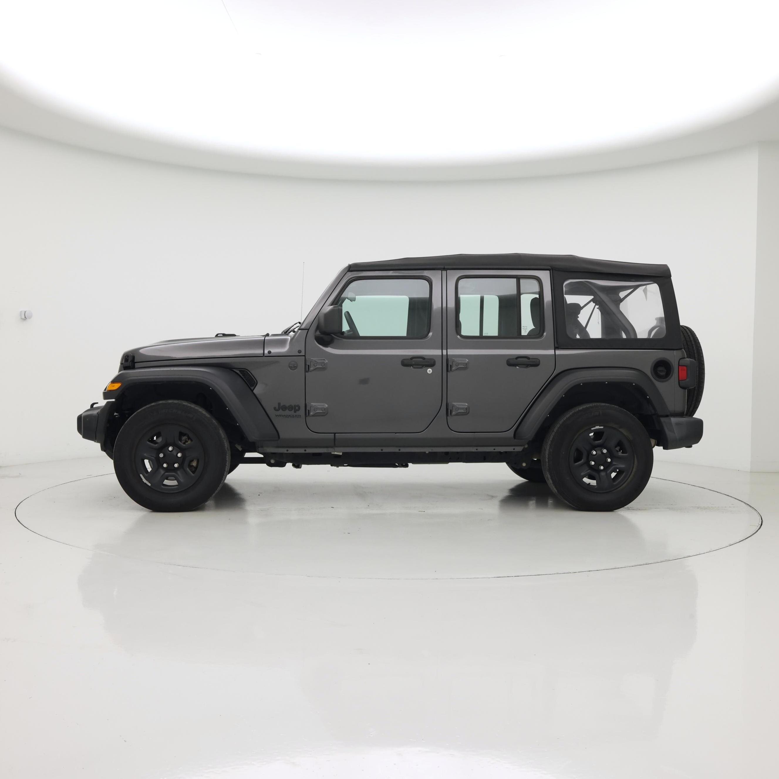 Thumbnail: 2022 Jeep Wrangler - 3