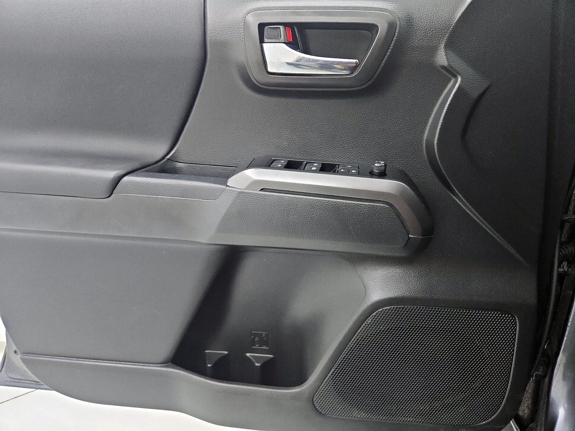 Thumbnail: 2023 Toyota Tacoma - 12