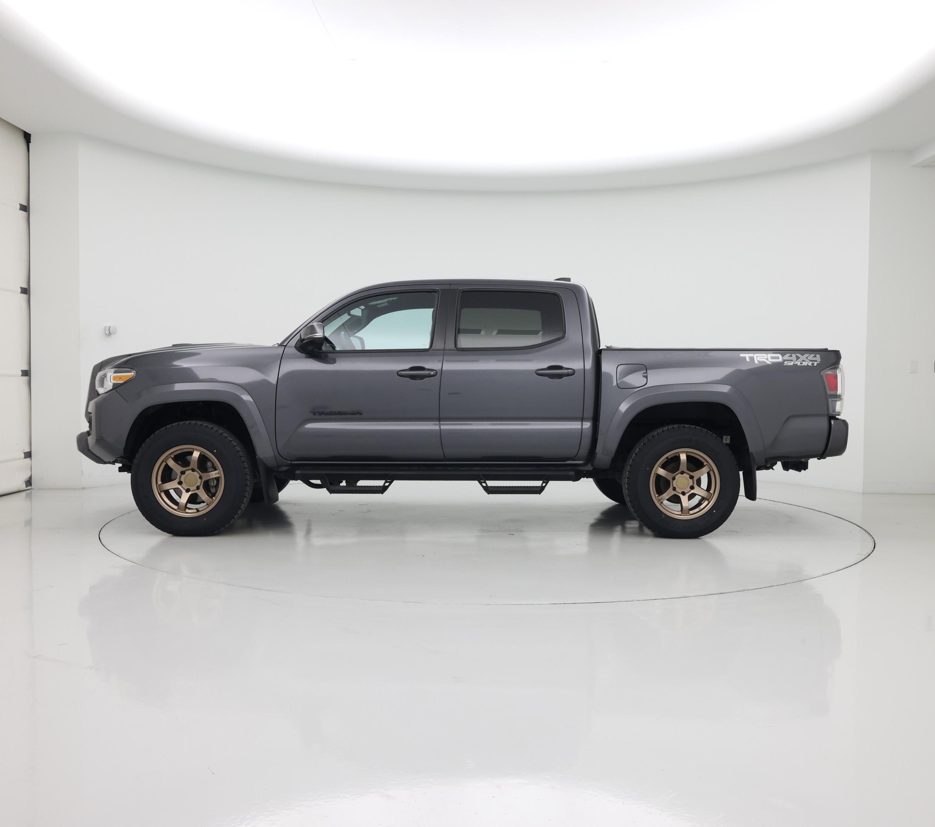 Thumbnail: 2023 Toyota Tacoma - 3