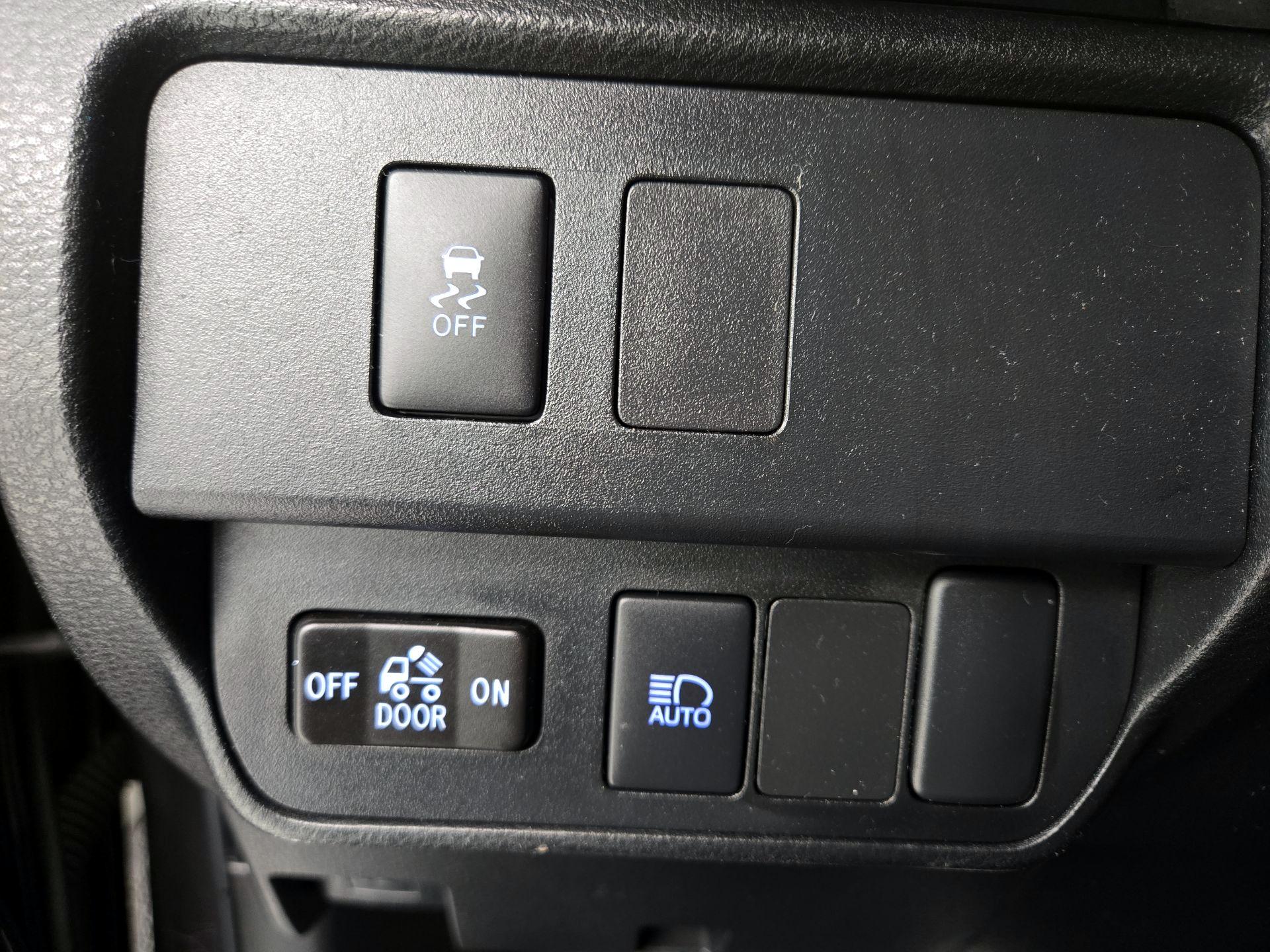 Thumbnail: 2023 Toyota Tacoma - 13