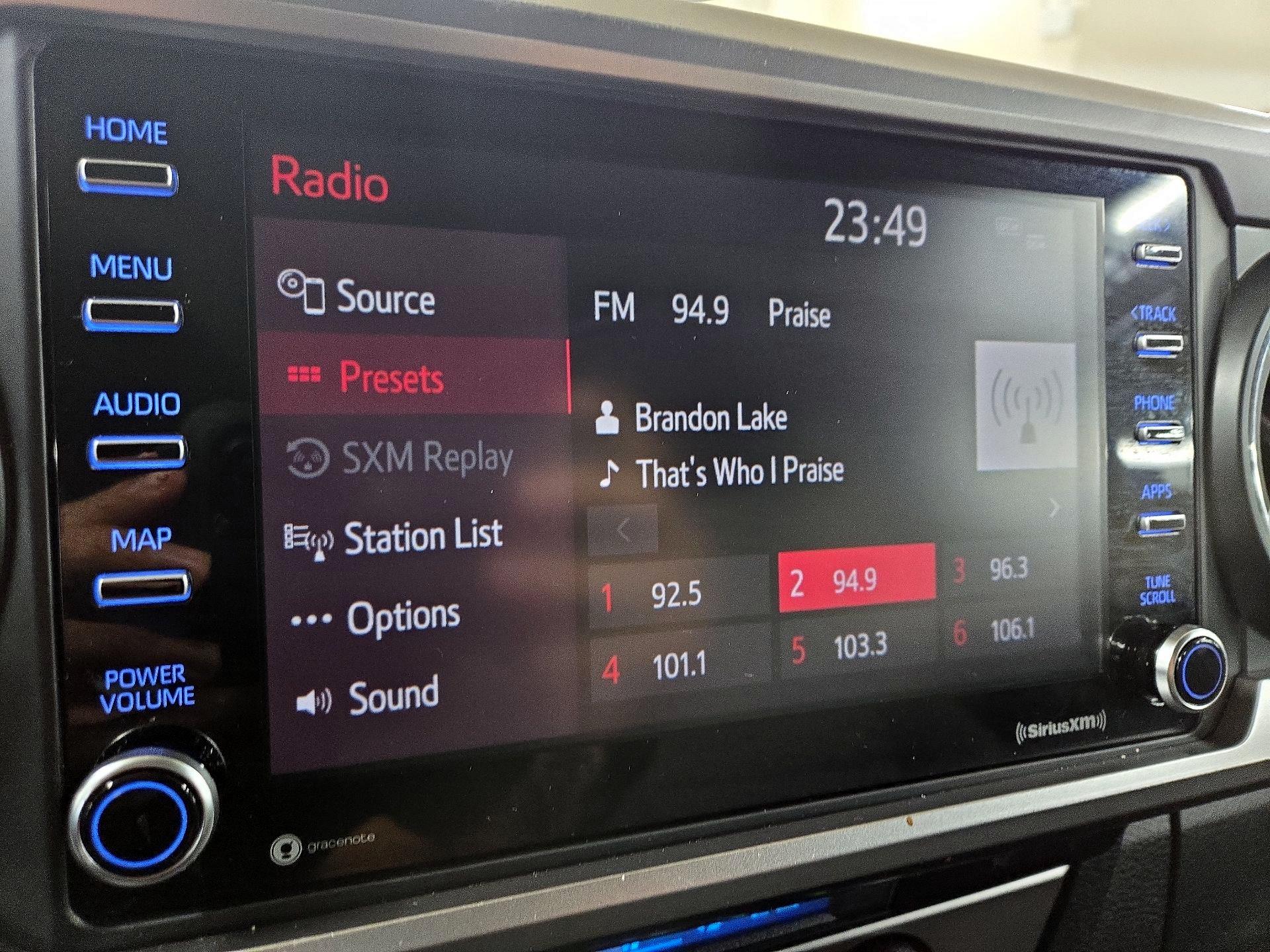 Thumbnail: 2023 Toyota Tacoma - 15