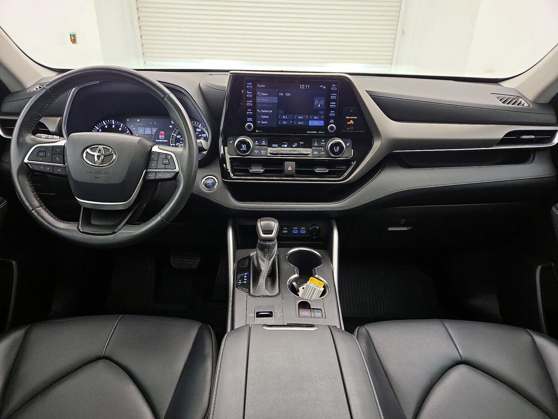 Thumbnail: 2022 Toyota Highlander - 9