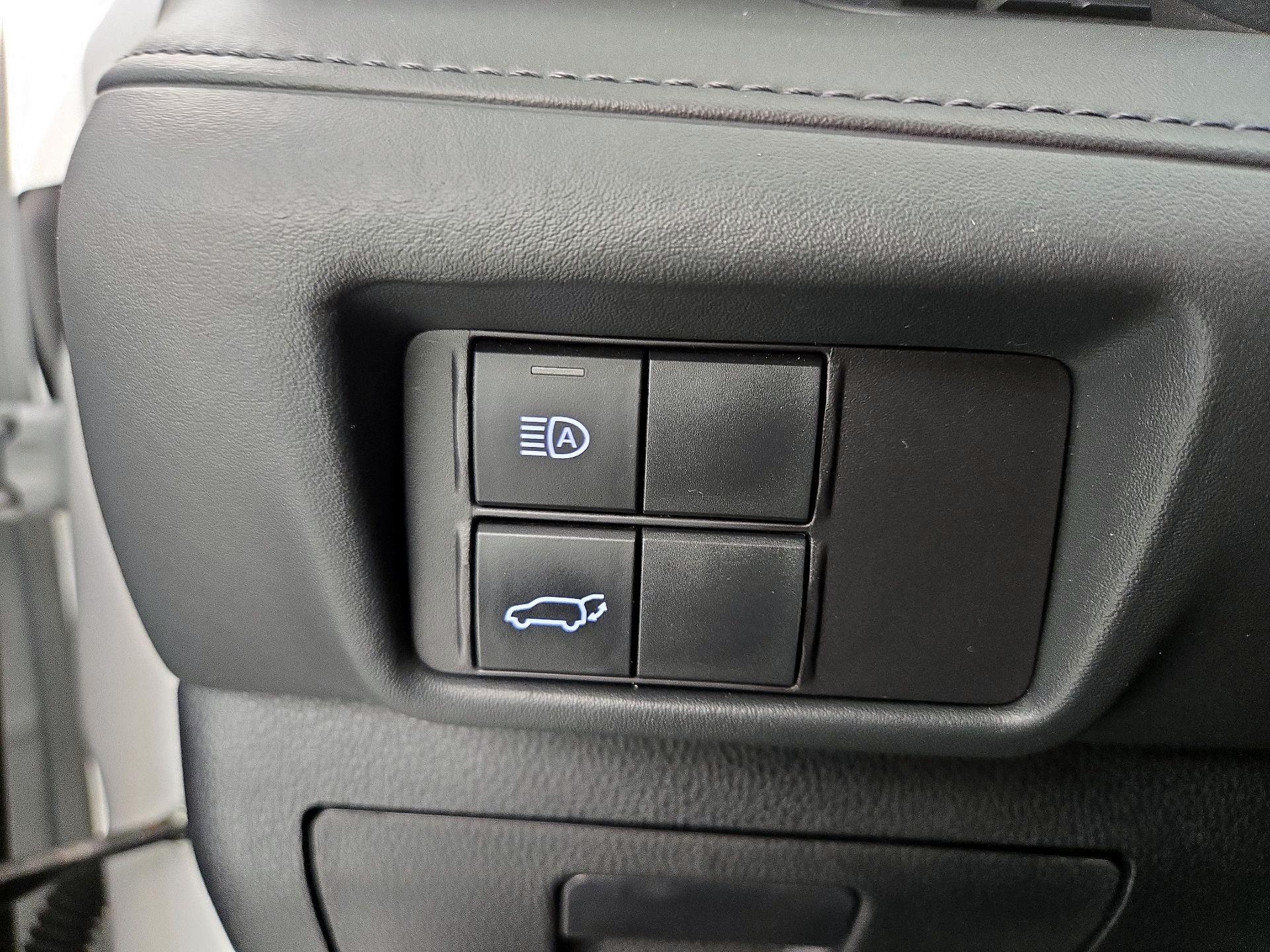 Thumbnail: 2022 Toyota Highlander - 13