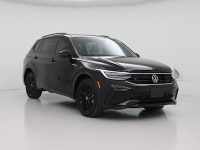 Black 2022 Volkswagen Tiguan SE R-Line Black