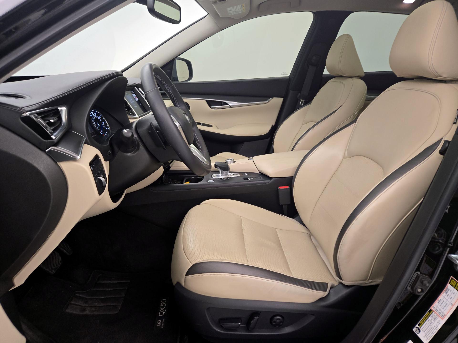 Thumbnail: 2022 INFINITI QX50 - 11