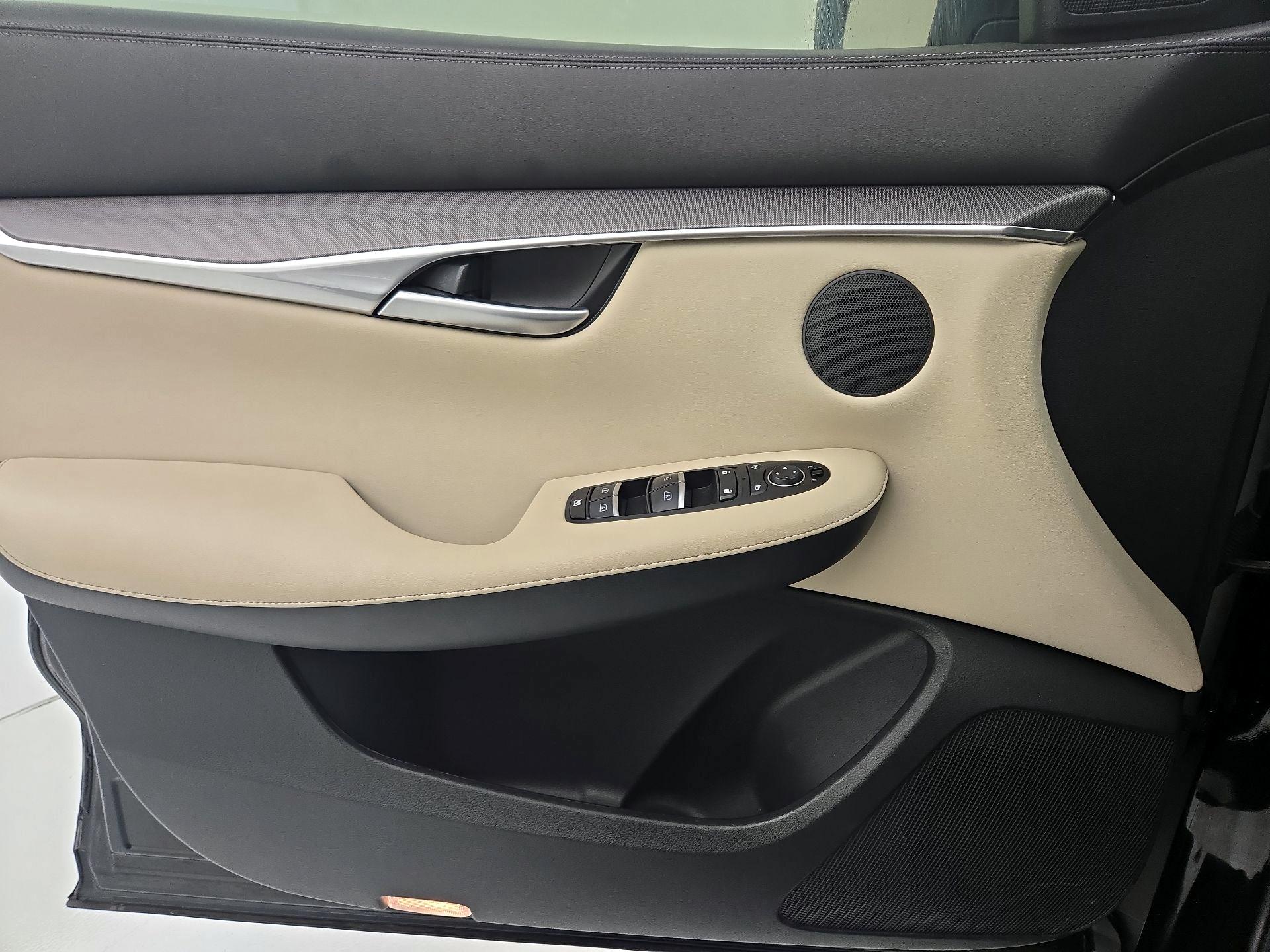 Thumbnail: 2022 INFINITI QX50 - 12