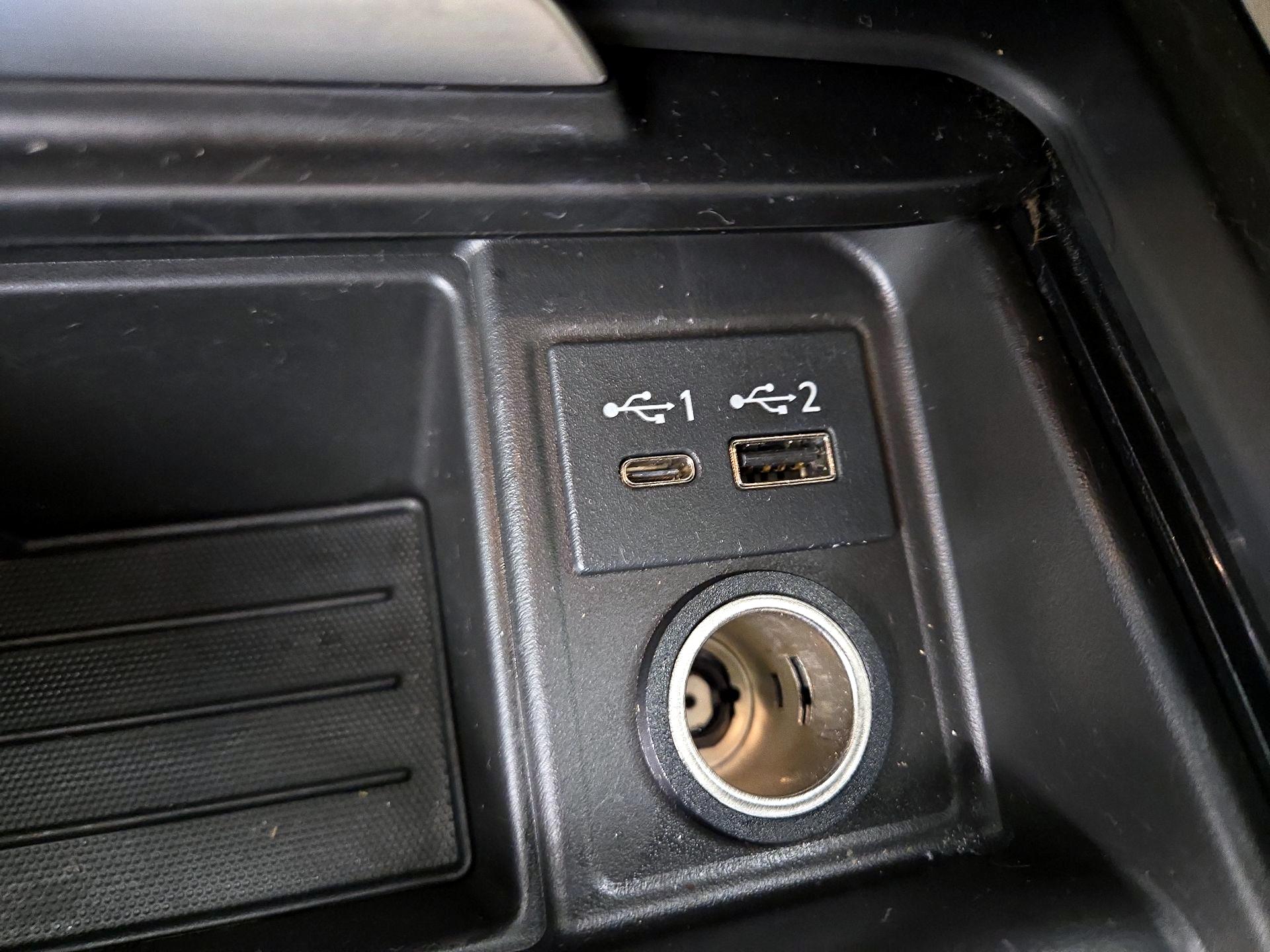 Thumbnail: 2022 INFINITI QX50 - 18