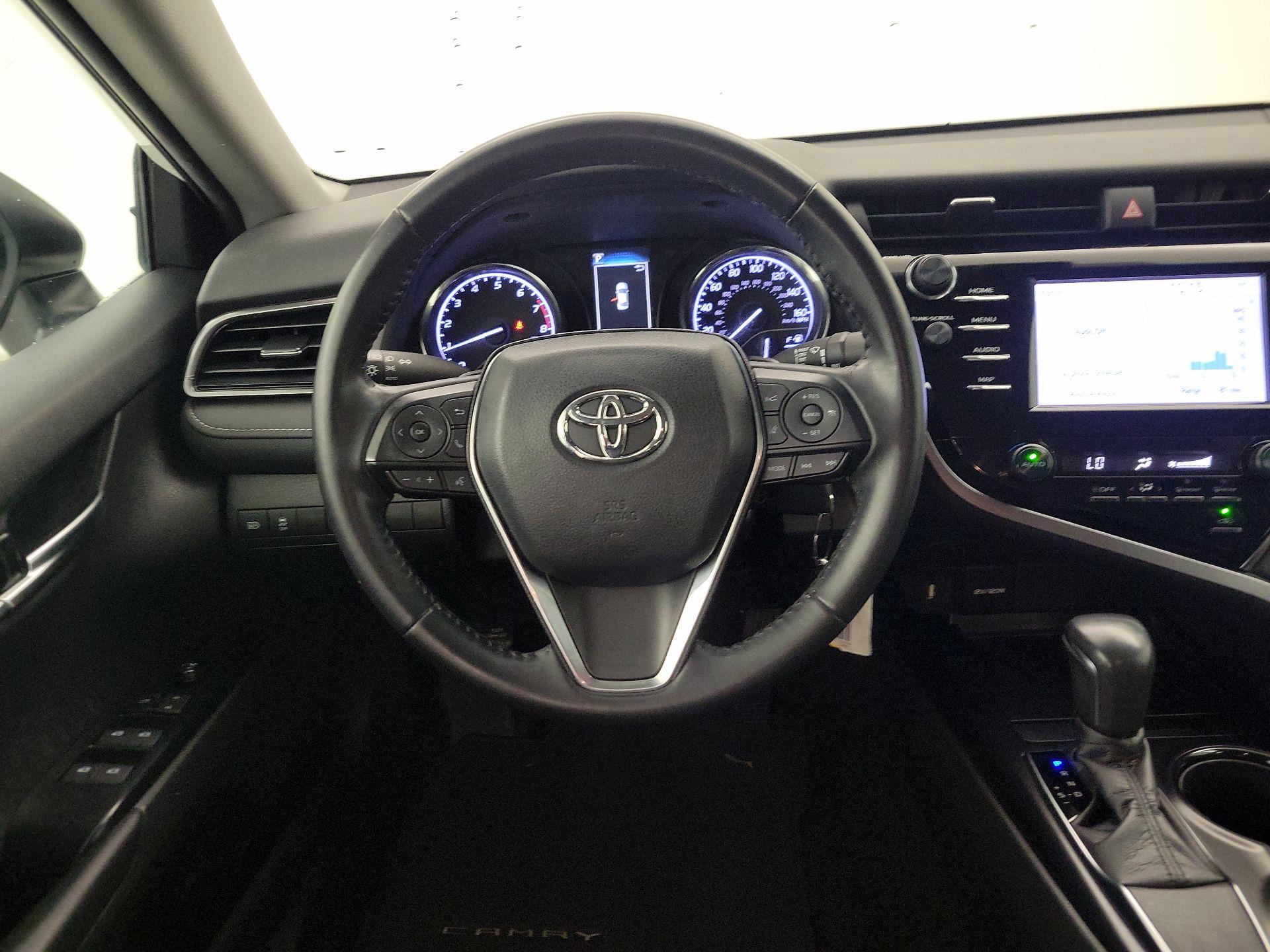 Thumbnail: 2019 Toyota Camry - 10