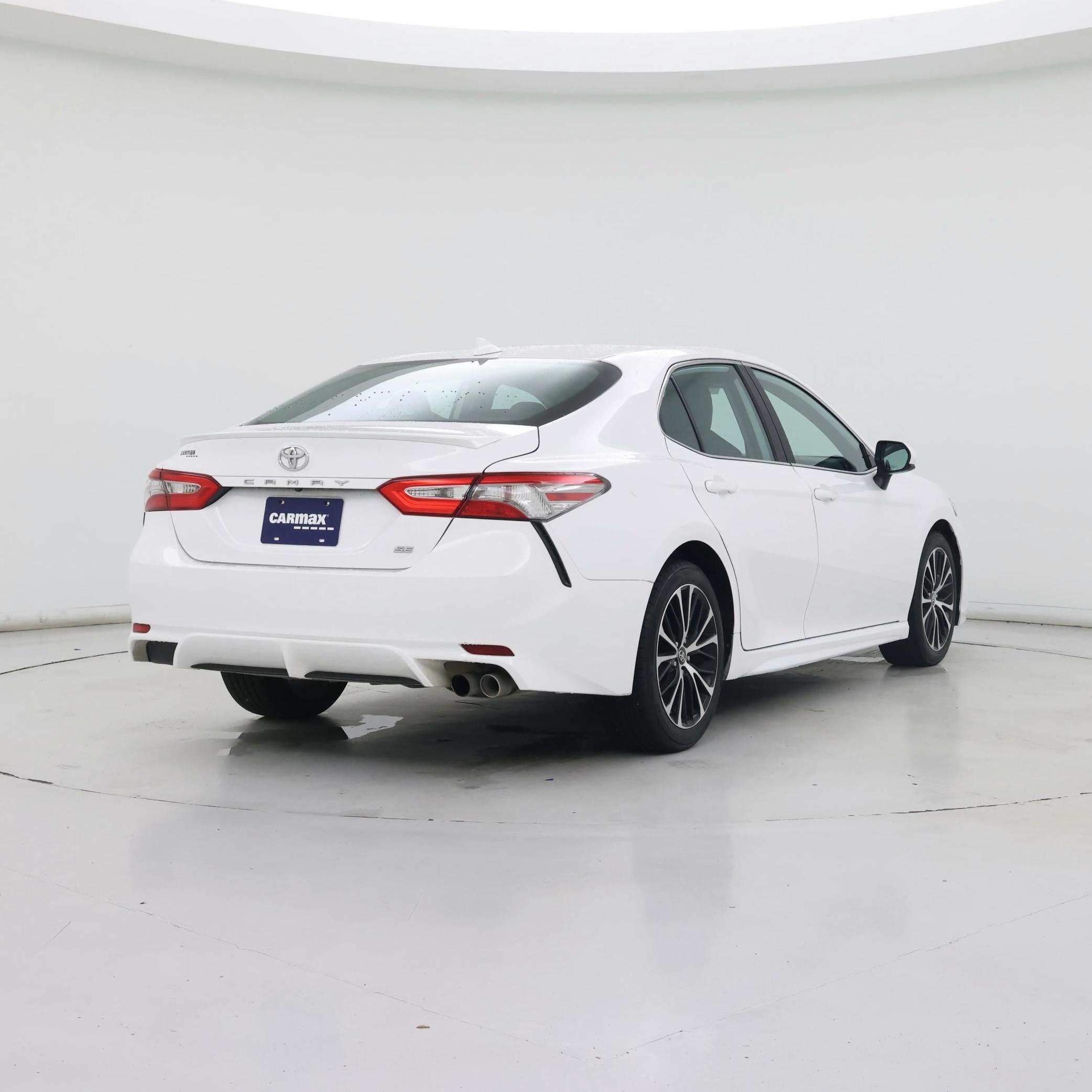 Thumbnail: 2019 Toyota Camry - 8