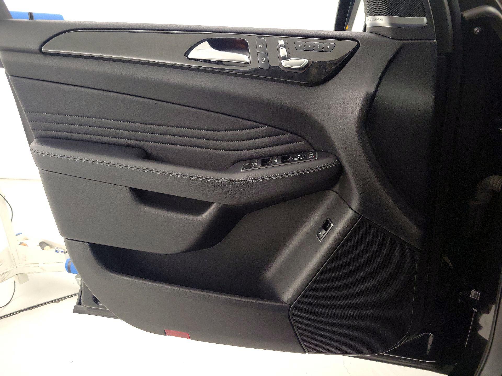 Thumbnail: 2018 Mercedes-Benz GLE - 12