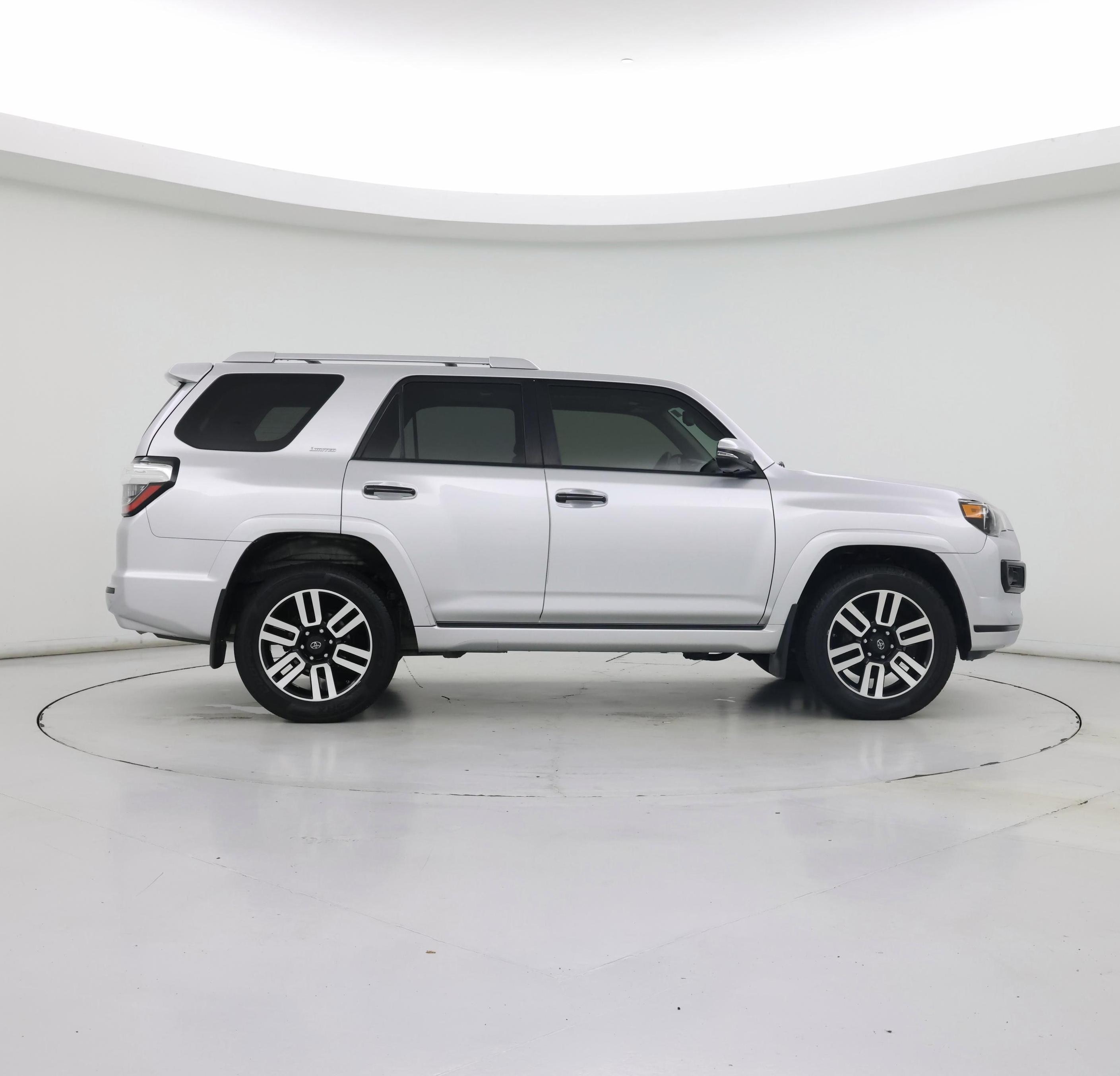 Thumbnail: 2019 Toyota 4Runner - 7
