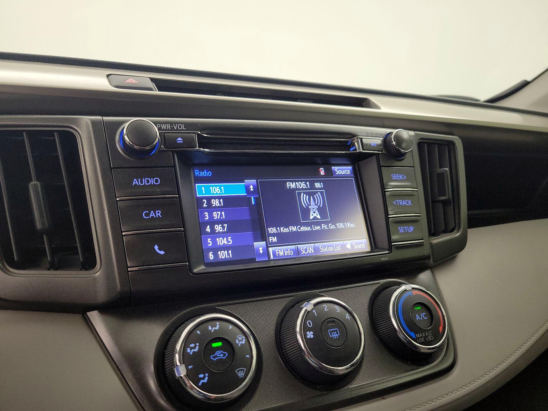 Thumbnail: 2014 Toyota RAV4 - 15