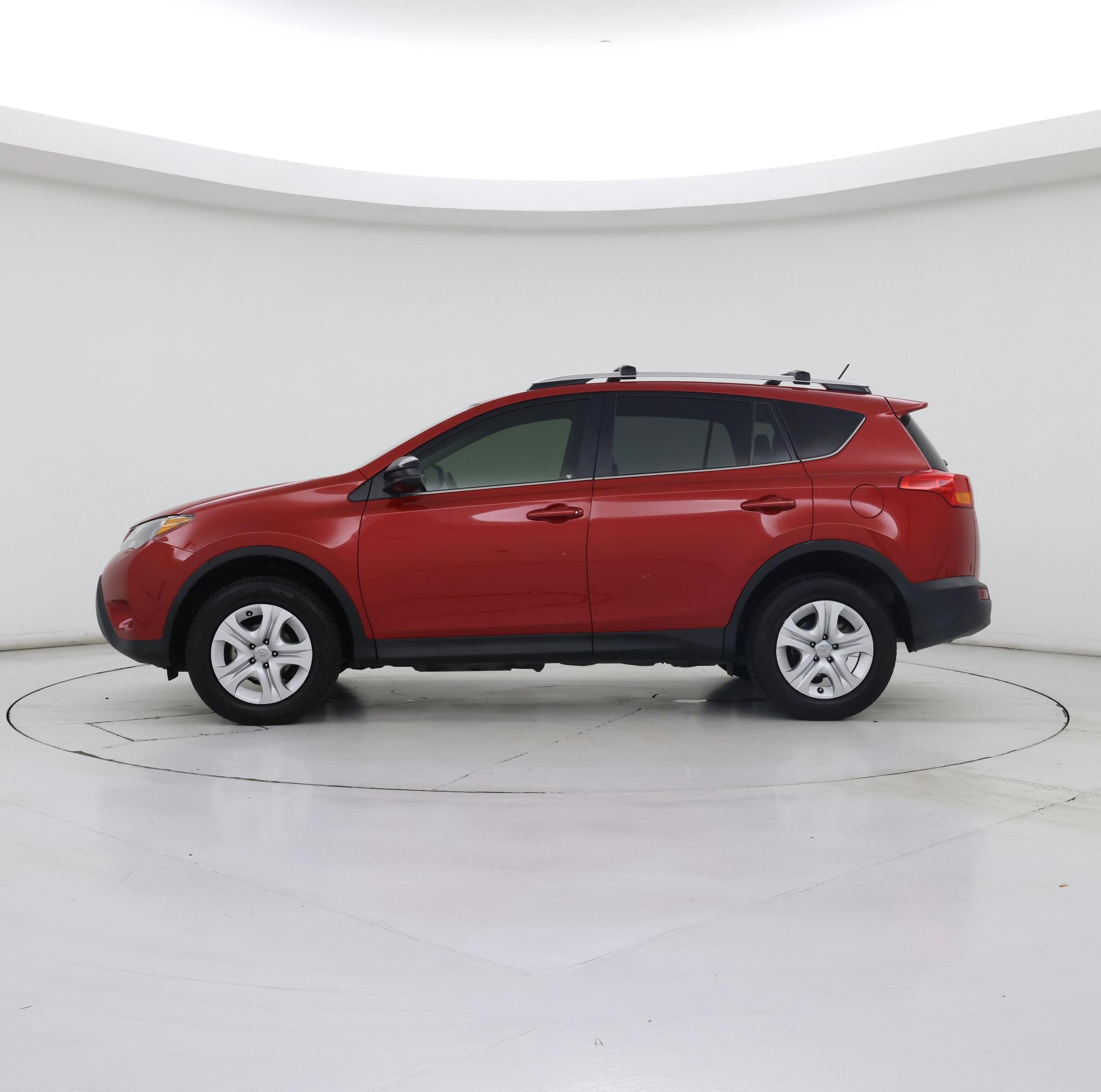 Thumbnail: 2014 Toyota RAV4 - 3