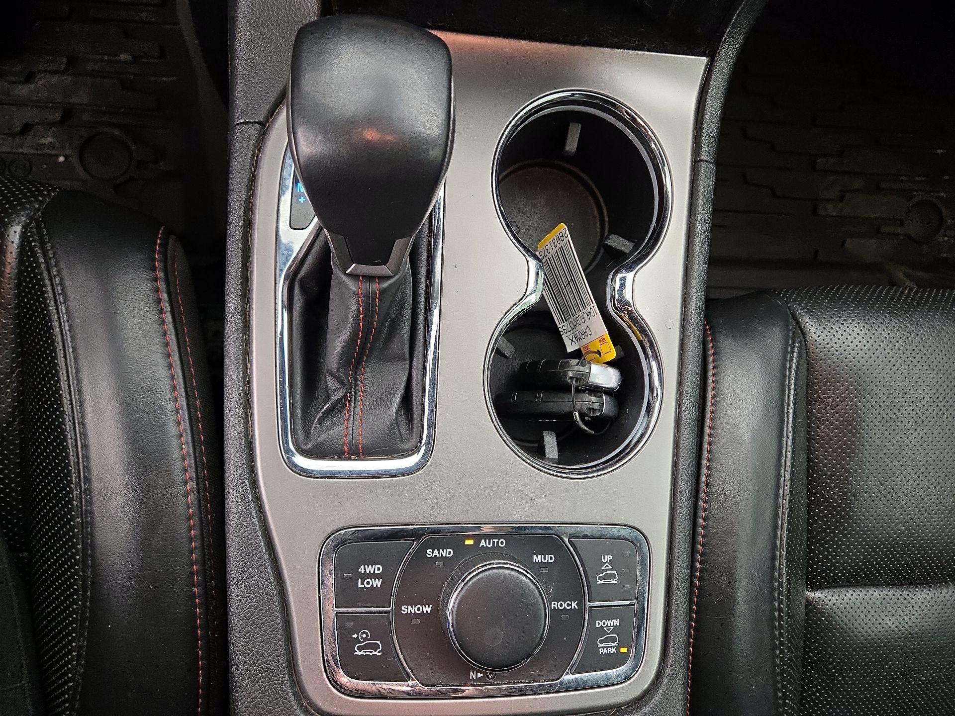 Thumbnail: 2021 Jeep Grand Cherokee - 17