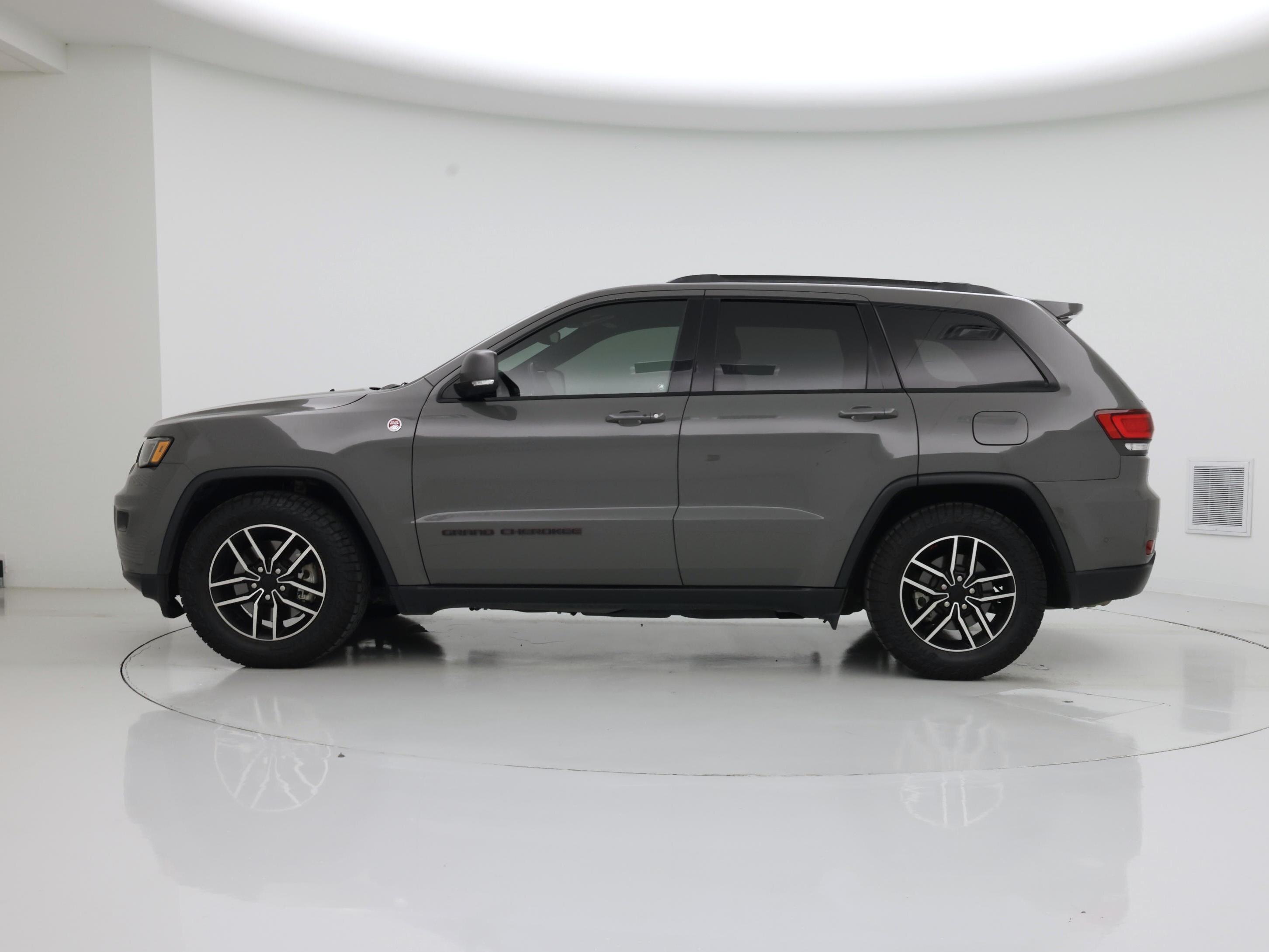 Thumbnail: 2021 Jeep Grand Cherokee - 3