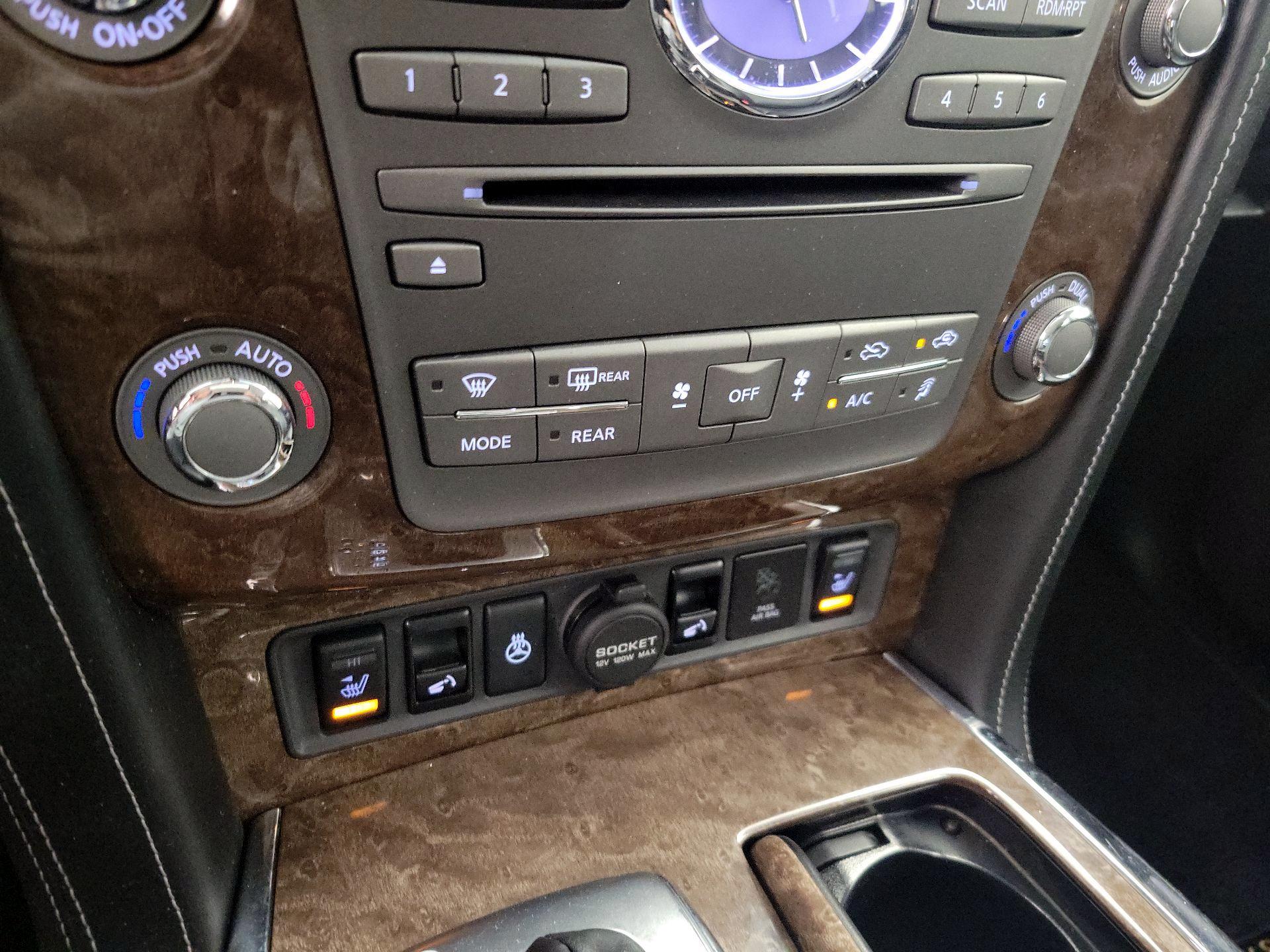 Thumbnail: 2017 INFINITI QX80 - 17