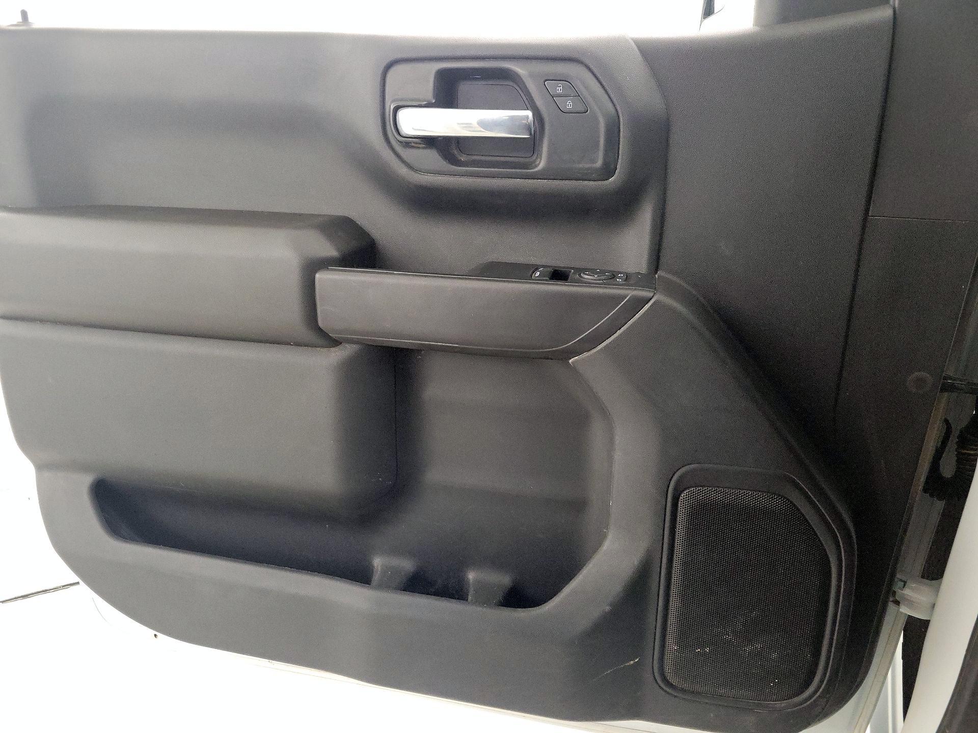 Thumbnail: 2021 Chevrolet Silverado 1500 - 12