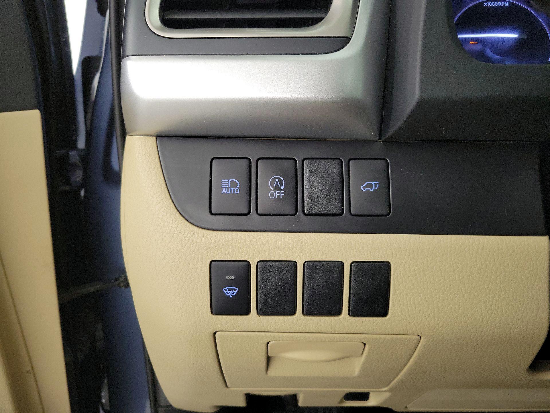 Thumbnail: 2019 Toyota Highlander - 13