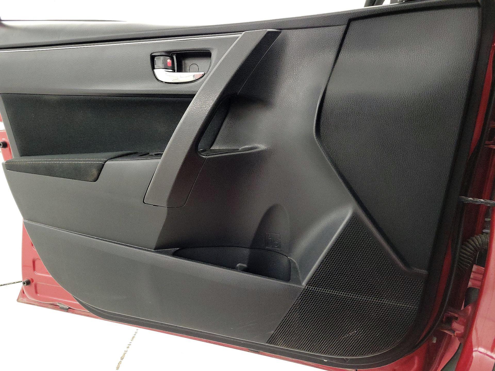 Thumbnail: 2018 Toyota Corolla - 12