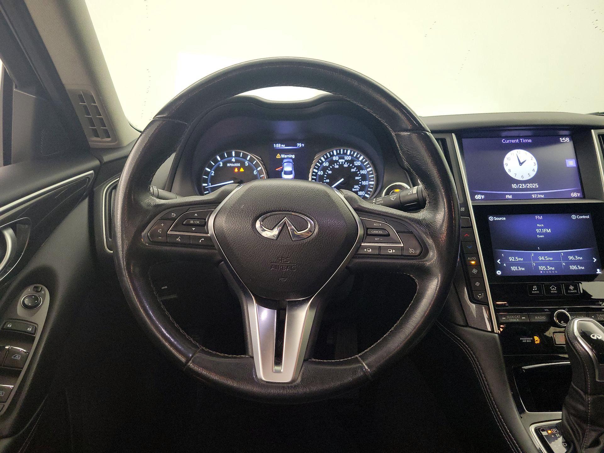 Thumbnail: 2018 INFINITI Q50 - 10